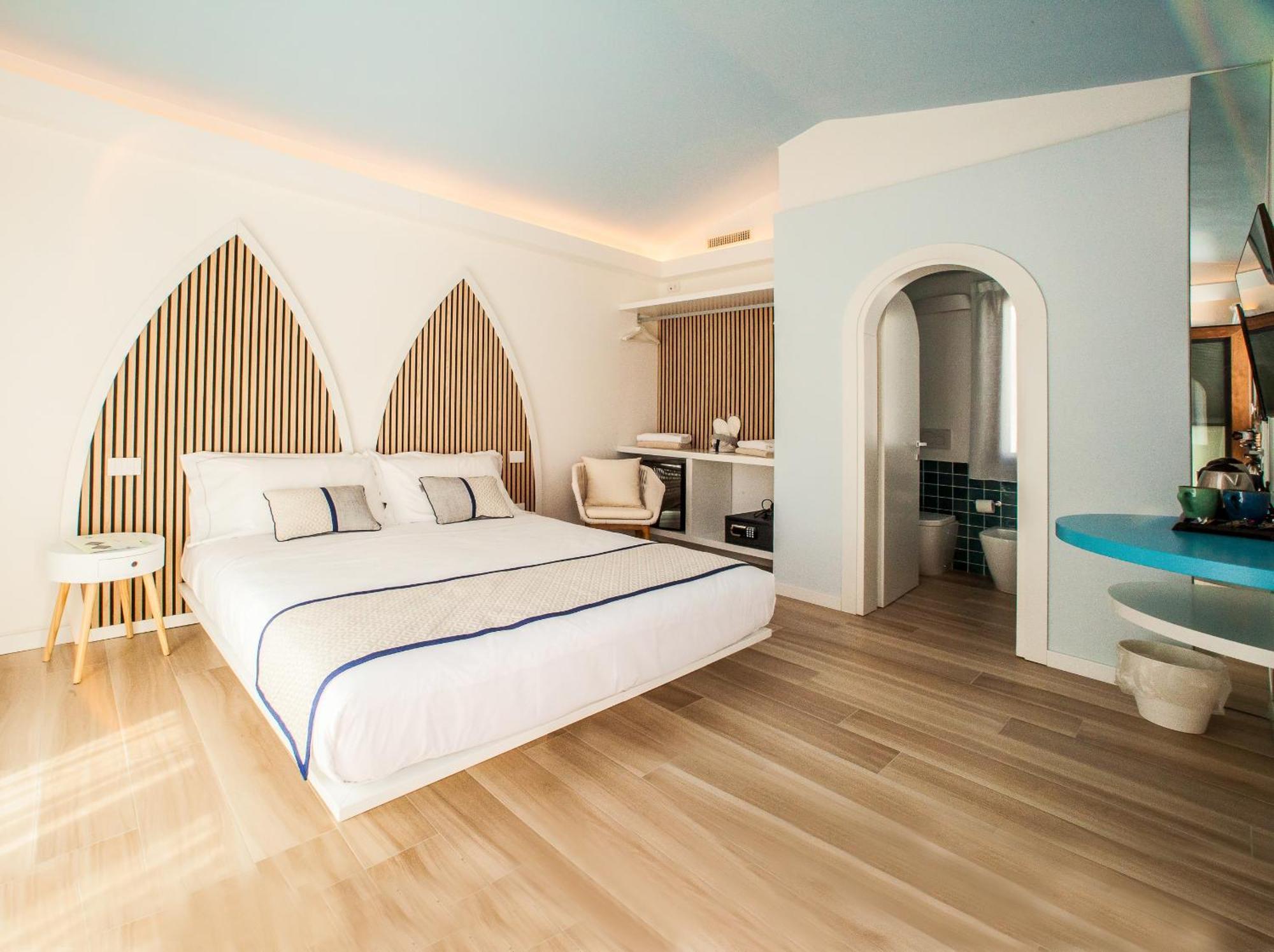 Hotel New Barcavela Santa Margherita di Pula Exterior foto