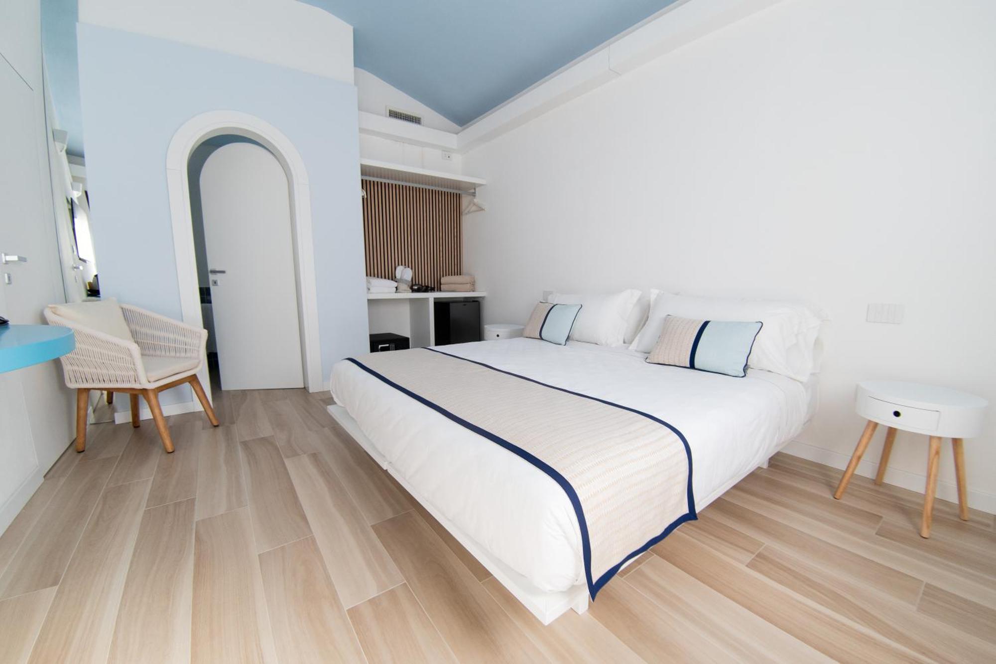 Hotel New Barcavela Santa Margherita di Pula Exterior foto