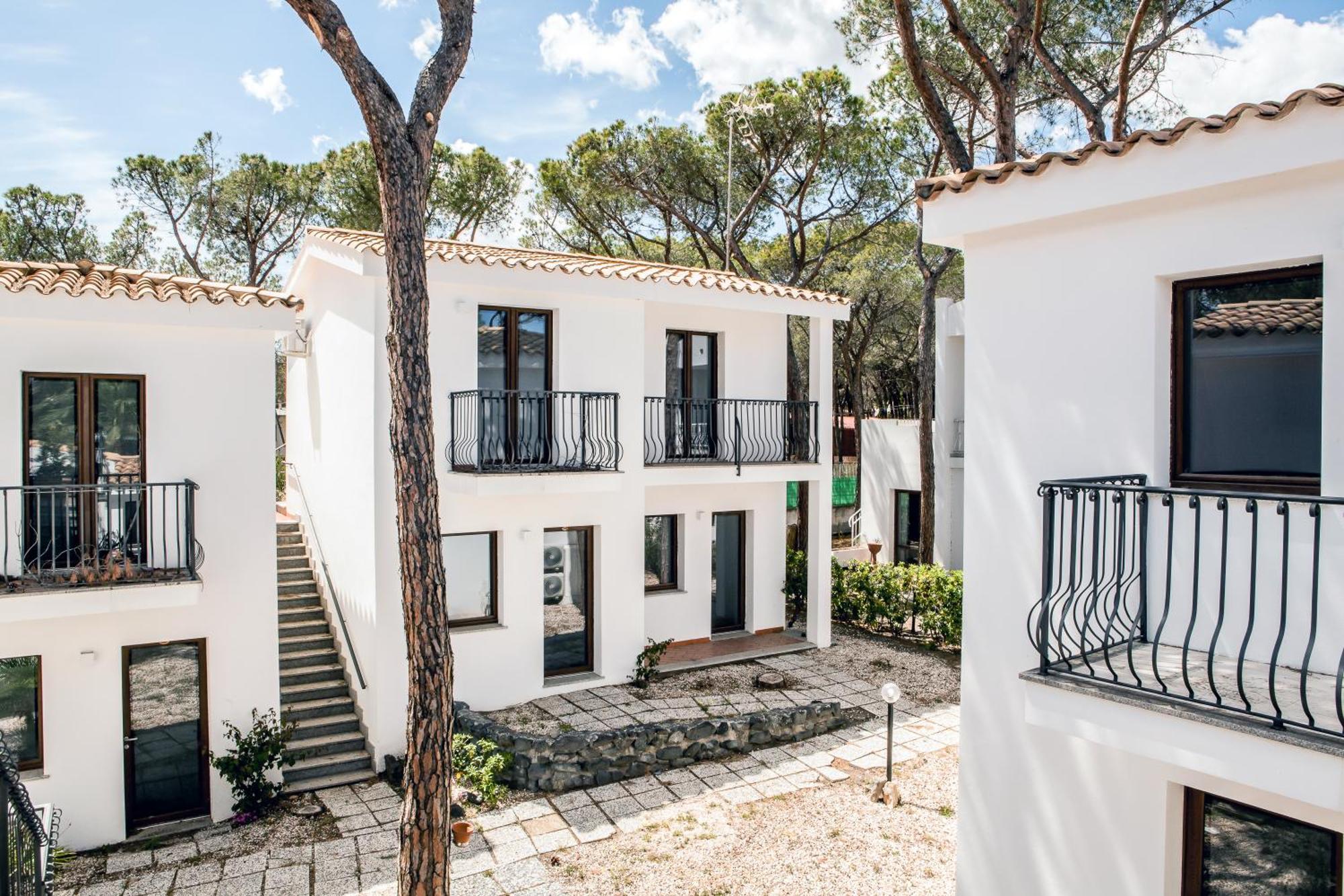 Hotel New Barcavela Santa Margherita di Pula Exterior foto