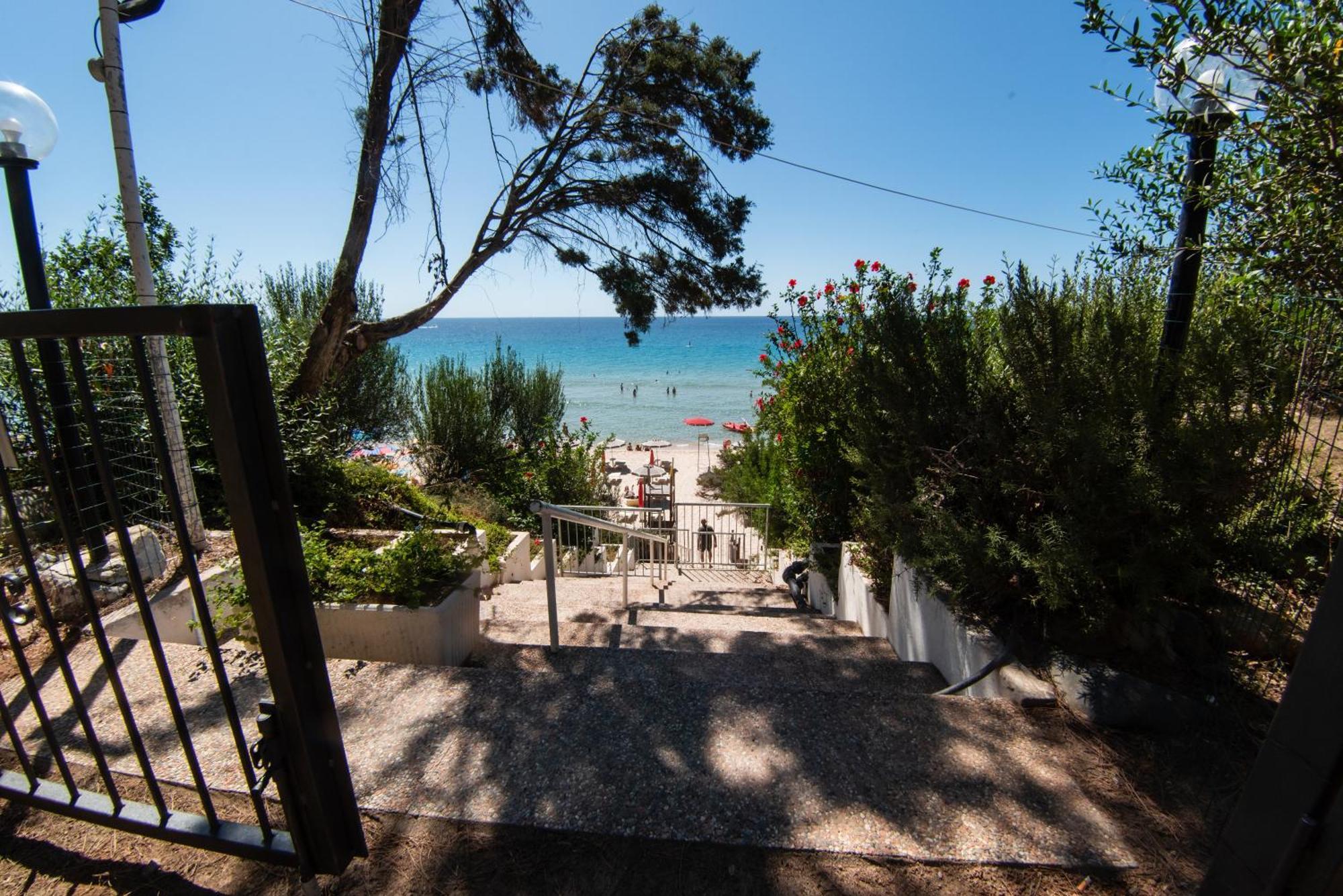 Hotel New Barcavela Santa Margherita di Pula Exterior foto