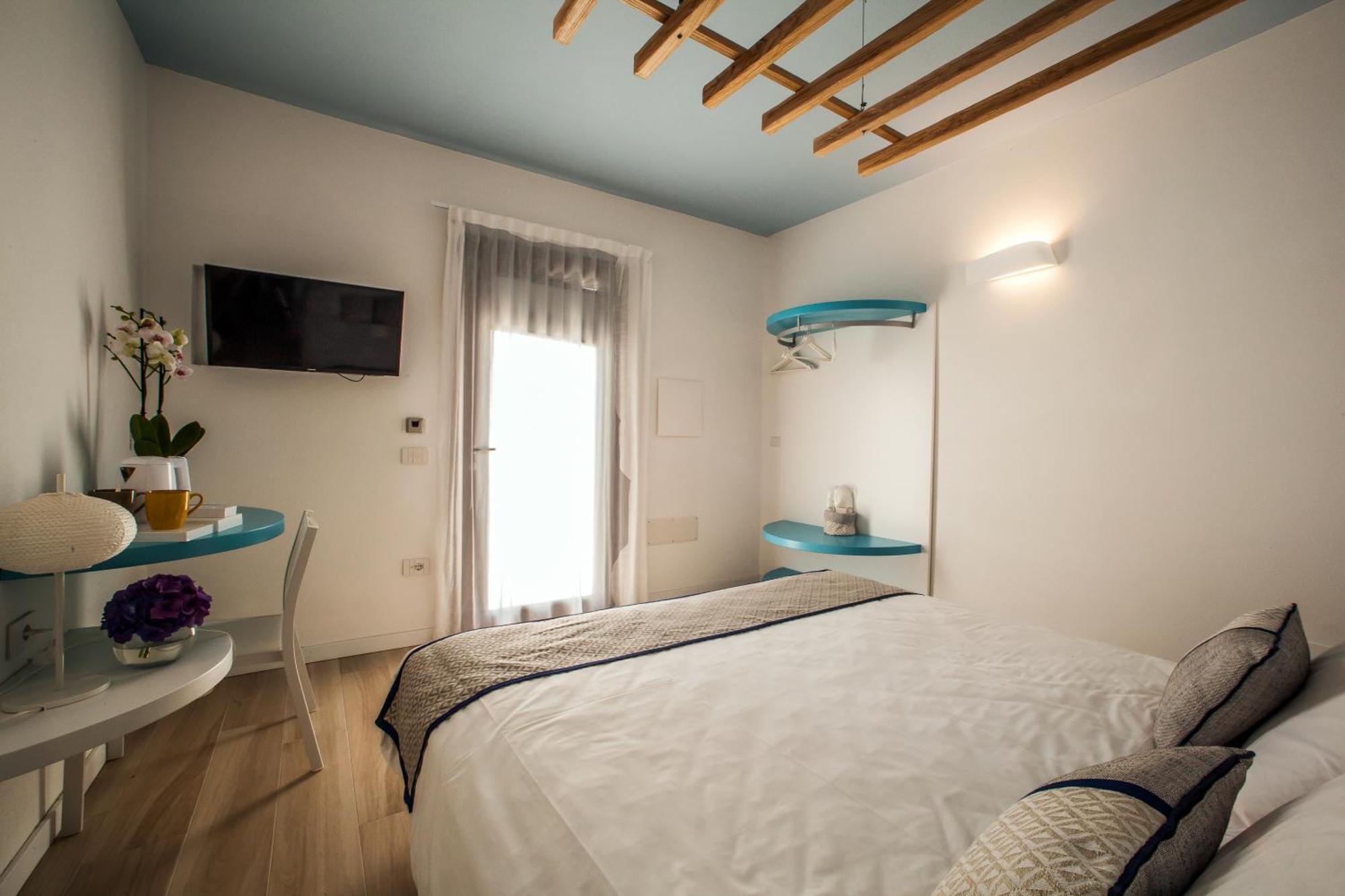 Hotel New Barcavela Santa Margherita di Pula Exterior foto