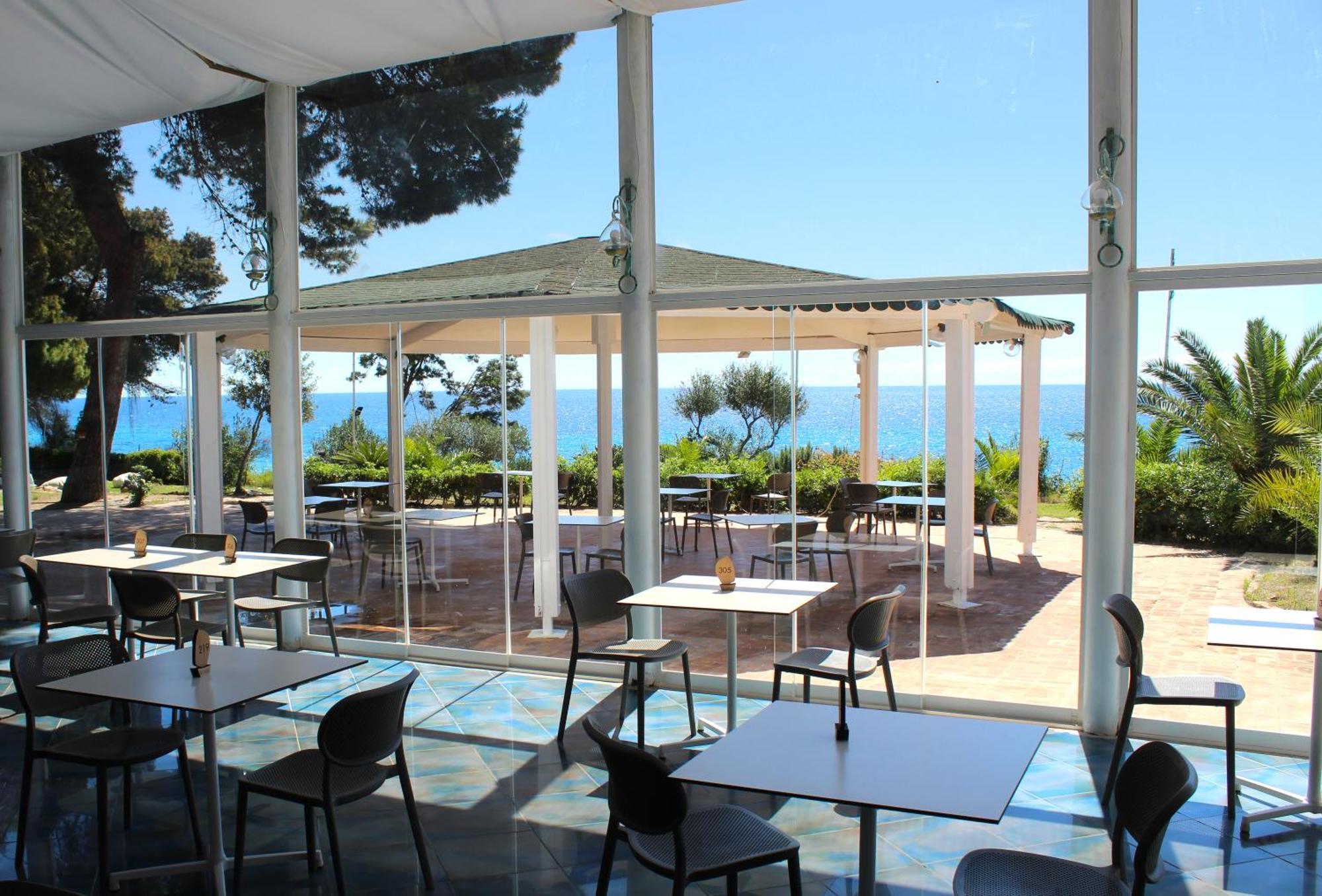 Hotel New Barcavela Santa Margherita di Pula Exterior foto